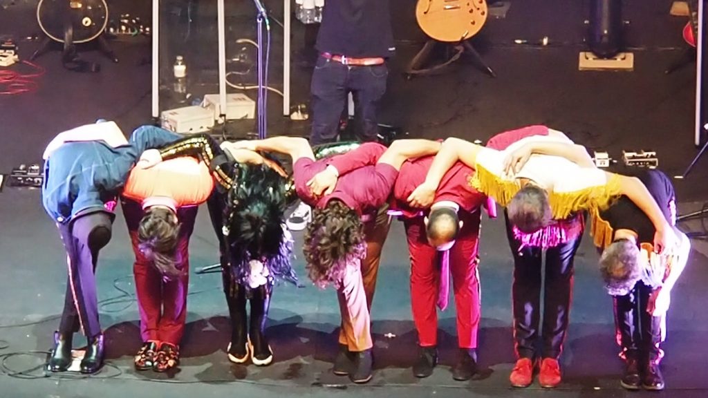 Gift Ritmo Madrid baila, incansable, al ritmo de The Gift